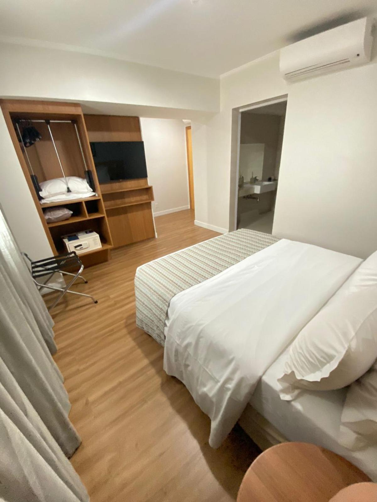 Oitis Hotel Goiânia Eksteriør bilde