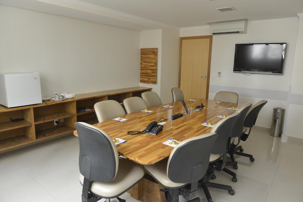Oitis Hotel Goiânia Eksteriør bilde