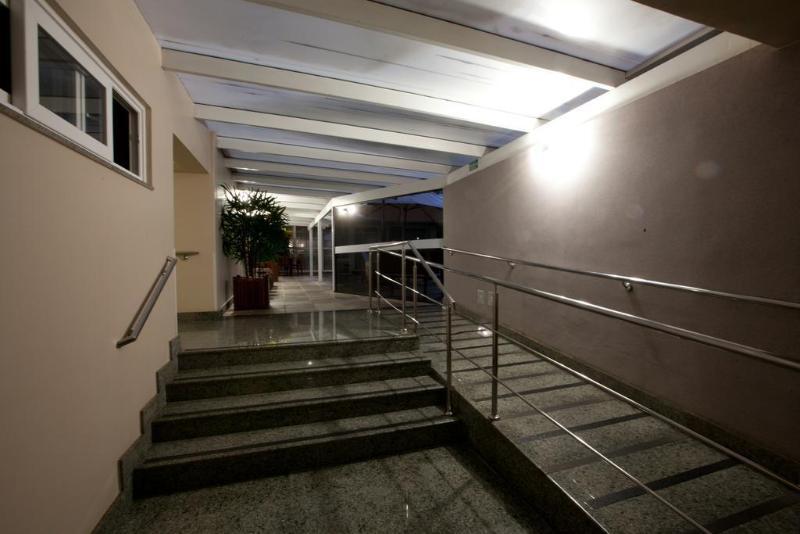 Oitis Hotel Goiânia Eksteriør bilde
