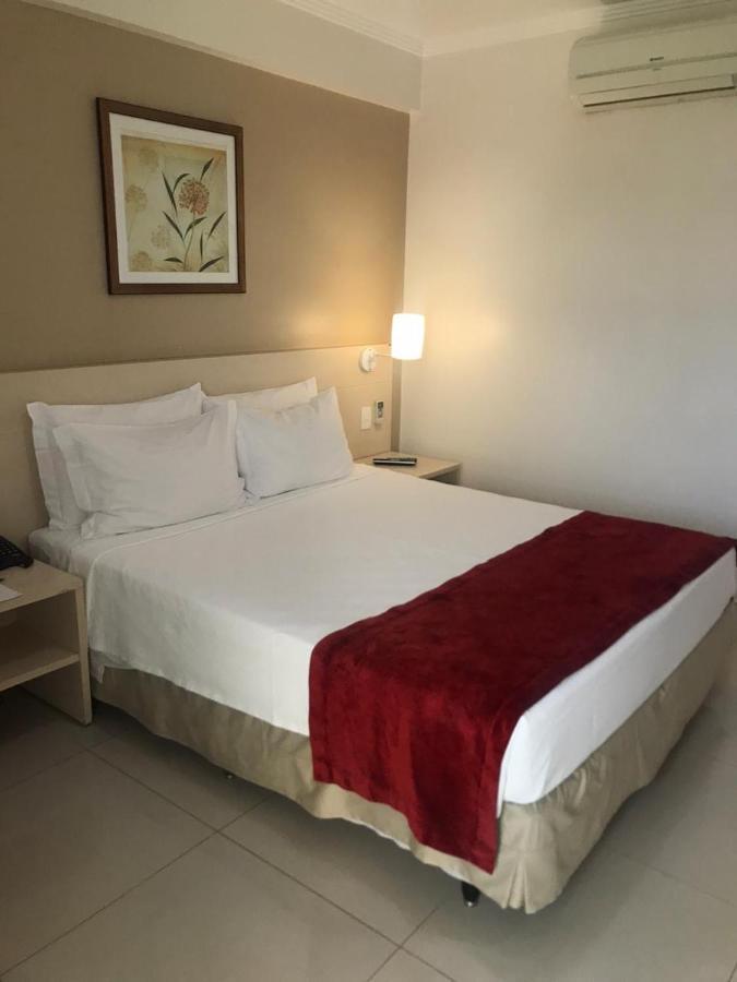Oitis Hotel Goiânia Eksteriør bilde